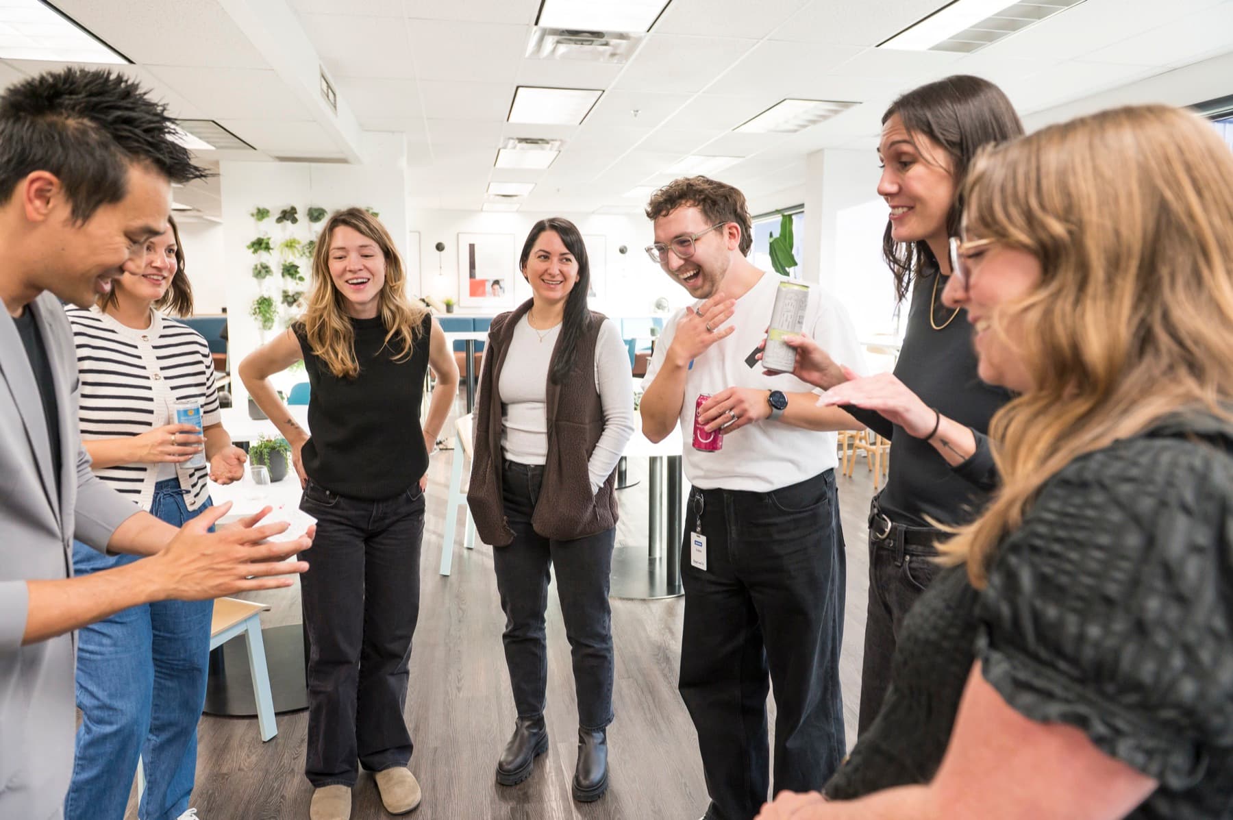 What a Corporate Happy Hour Looks Like With a Magician in the Room: Thinkific
